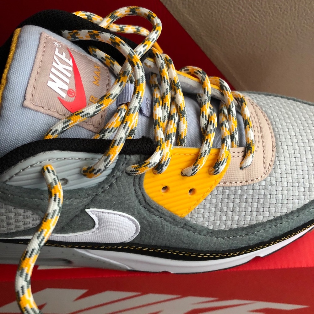 Nike AirMax 90’s - Picture 3 of 4